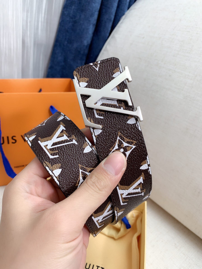 Loui Vuitto Belt-4CM