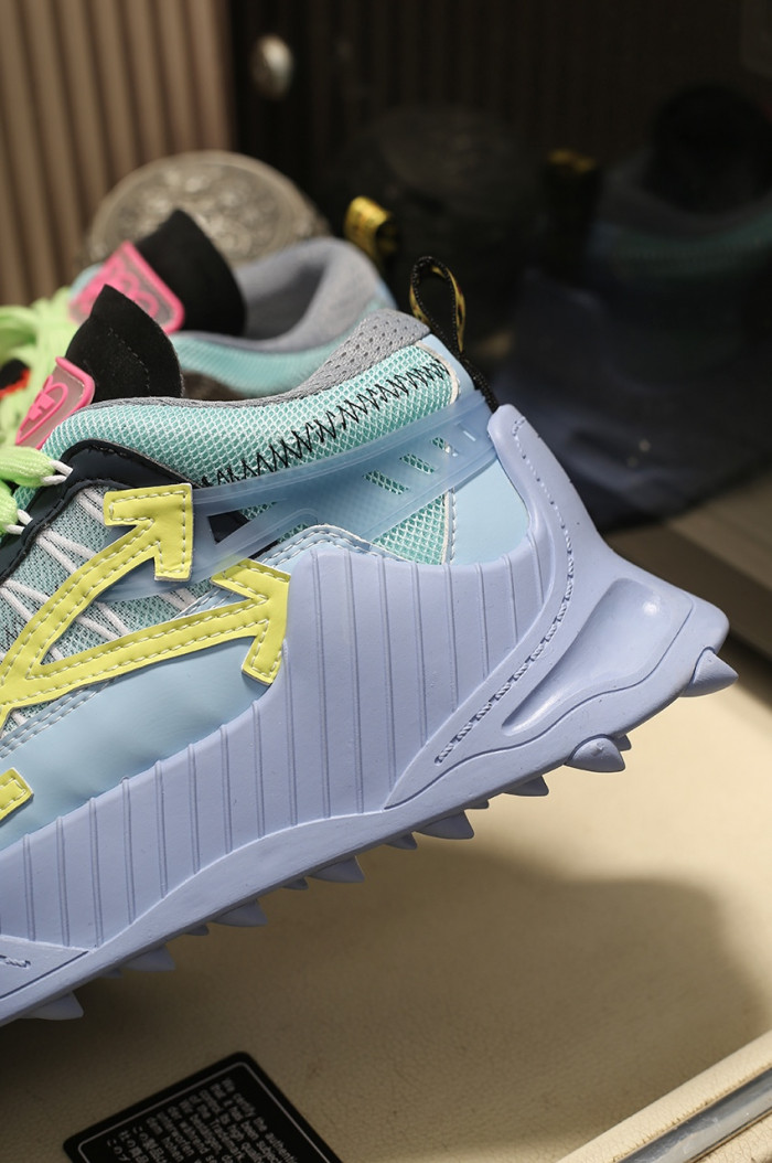 OFF-WHITE C/O ODSY-1000 SNEAKER