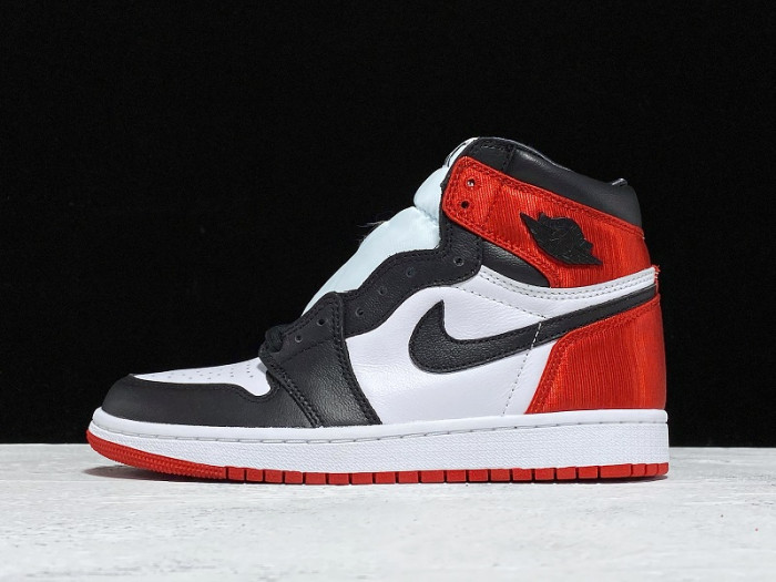 Air Jordan 1 Retro High “Satin Black Toe” CD0461-016