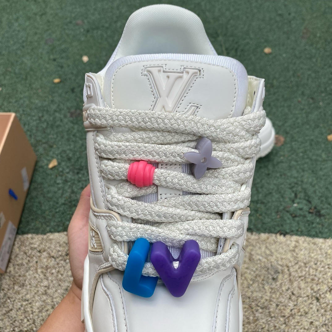 LV TRAINER MAXI White