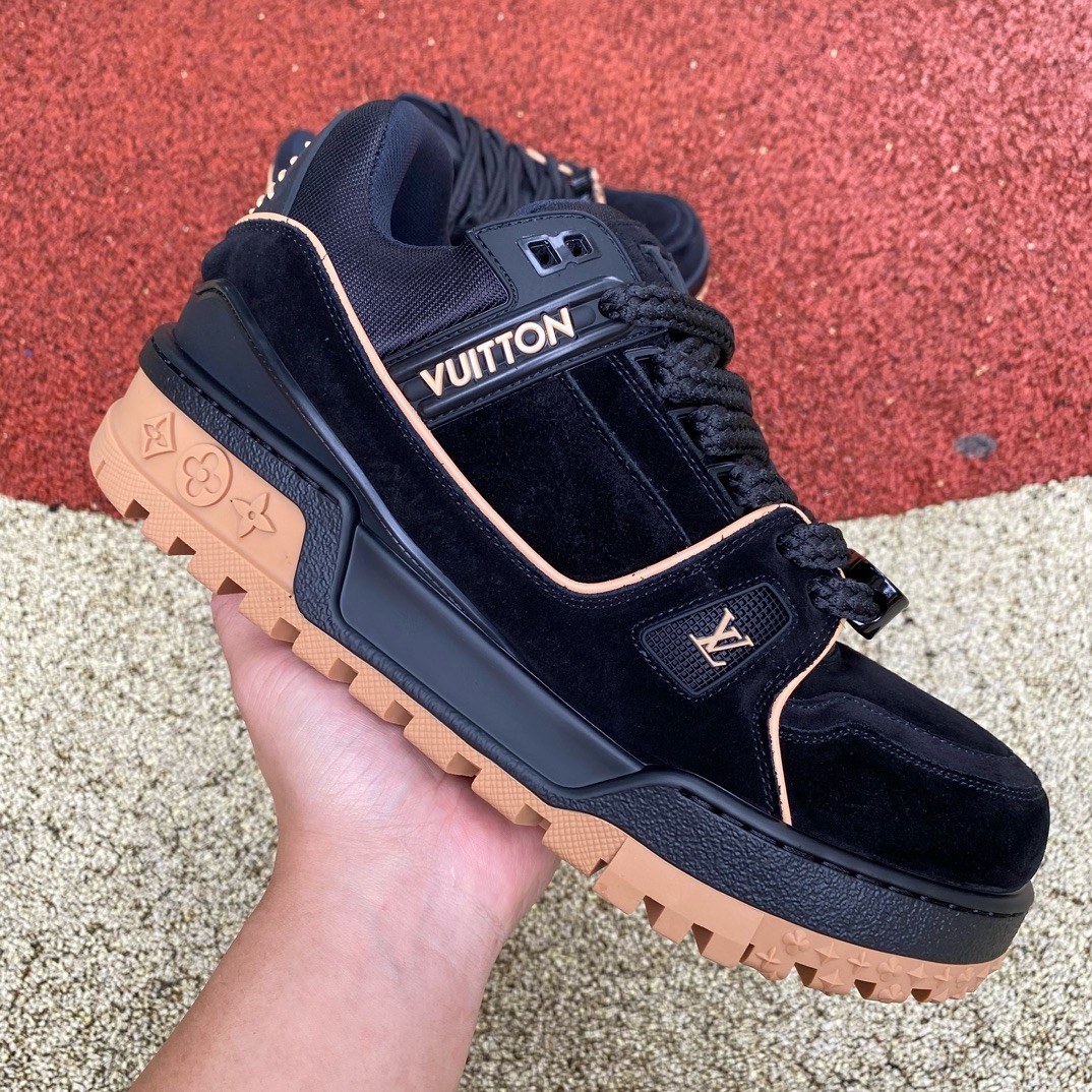 LV TRAINER MAXI Black raw rubber