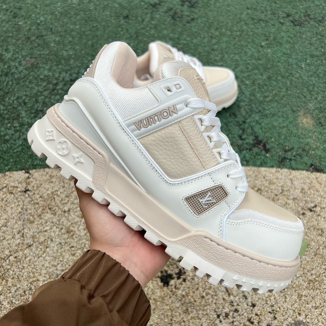 LV TRAINER MAXI Off-white brown