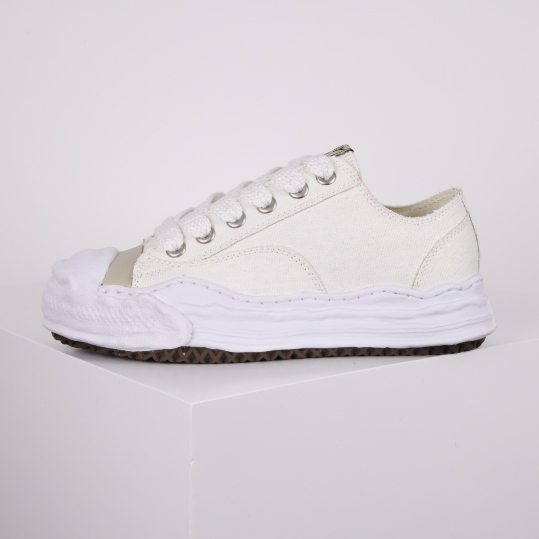 Ma*s*n mihara yasuhiro mmy sneaker