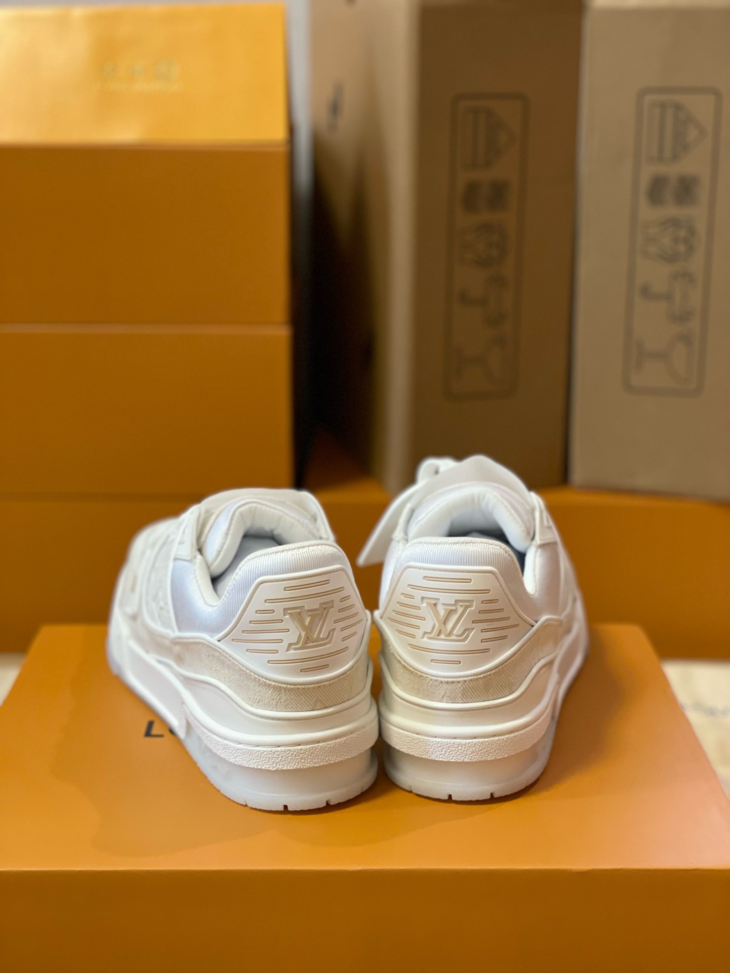 Loui Vuitto TRAINER SNEAKER